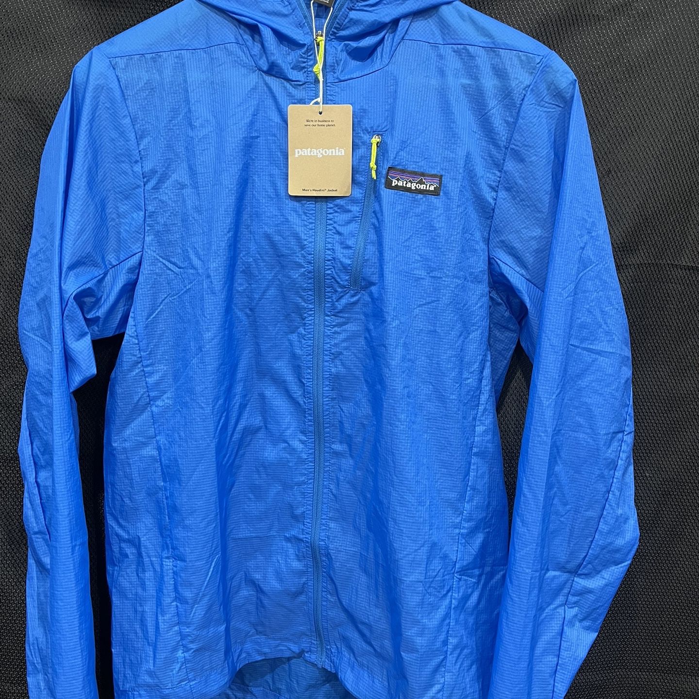 Patagonia deals lightweight windbreaker