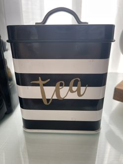 Tea holder