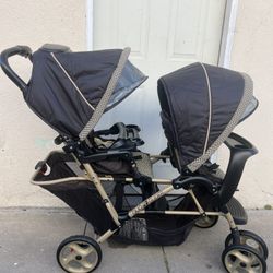 GRACO DOUBLE STROLLER 