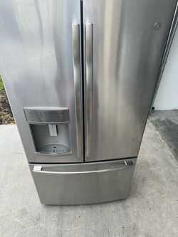 (Price Is $350)GE Stainless Steel French Door Refrigerator