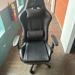 GTRacing Gaming Chair With Speakers