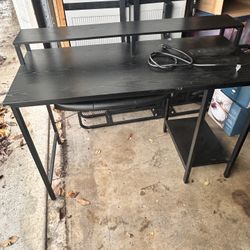Desk With Outlets 