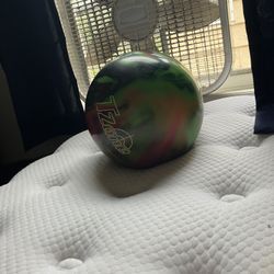 10.5 Pound Bowling King Ball