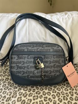 Juicy Couture Cámara Crossbody .