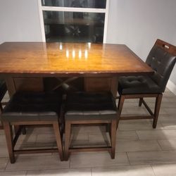 Dinning Room Set Include 5 Chairs