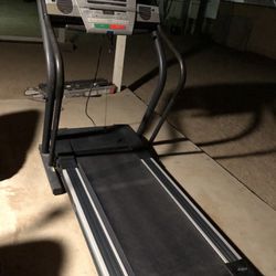 Norditrack C2000 Heavy Duty Treadmill In Really Good Working Condition 