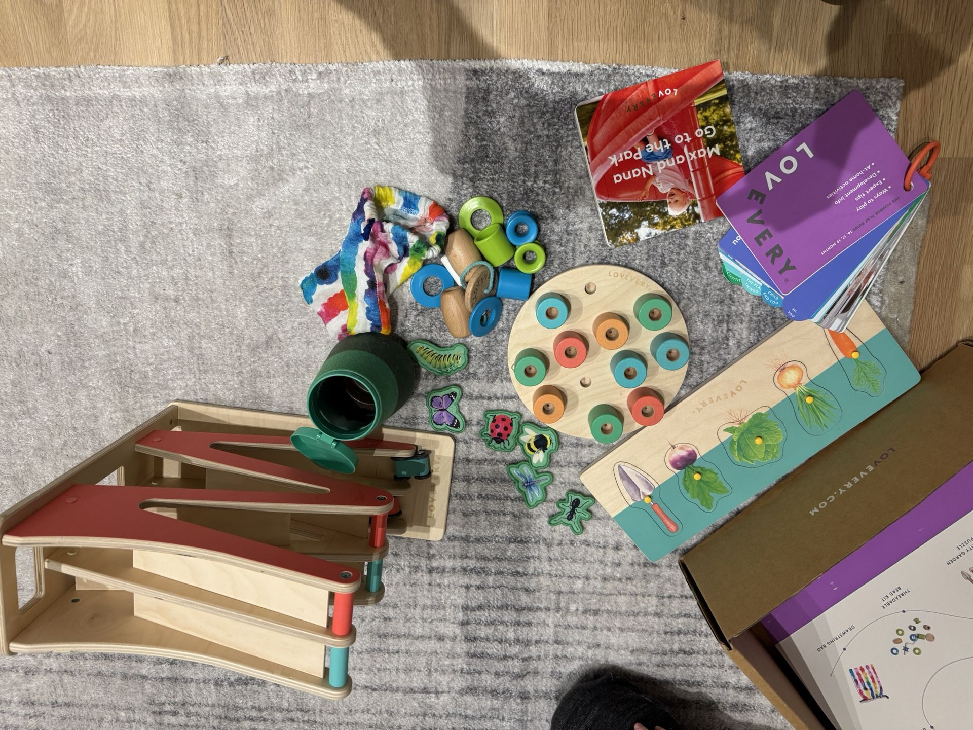 Lovevery Box - The Pioneer (16-18 Months)