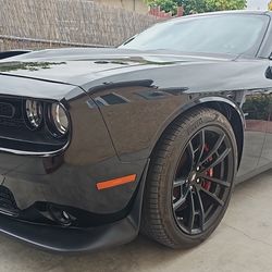 DODGE CHALLENGER