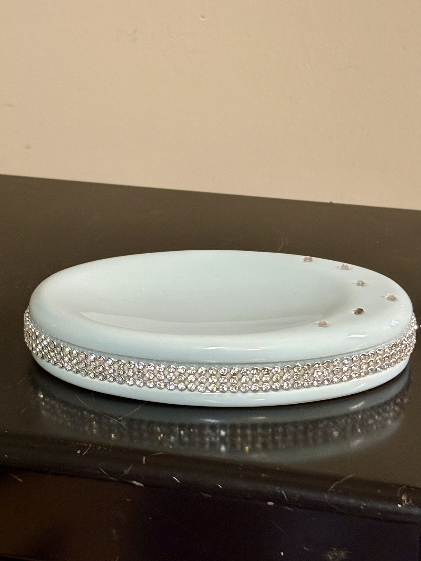 Light Blue Soap Dish With Diamond Accents 