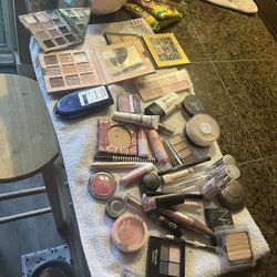 Amazing Deal Get All U See Makeup Jewelry And Much More Girls Heaven 