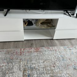 White console / Tv Table