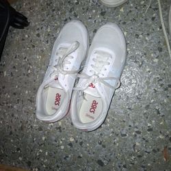 White Asics Women's Size 9 Tennis Shoe