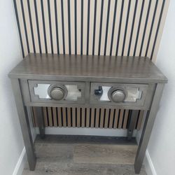 Accent Table