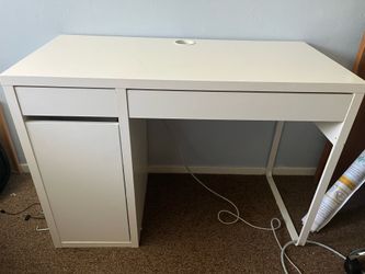 White IKEA MICKE Desk
