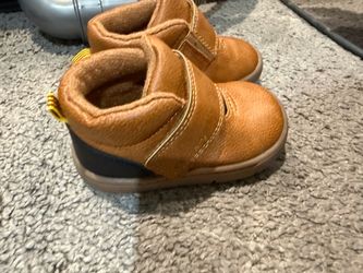 Boy shoes