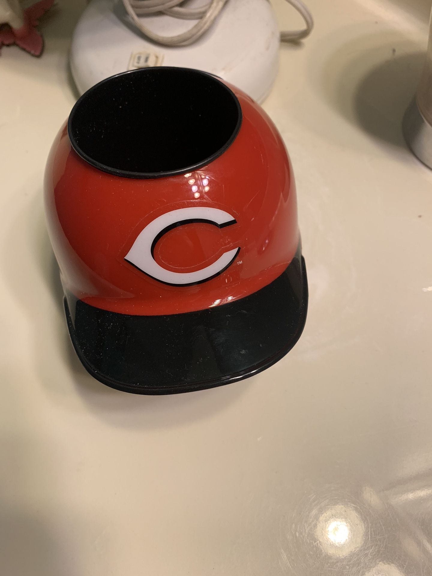 Reds Pen Holder