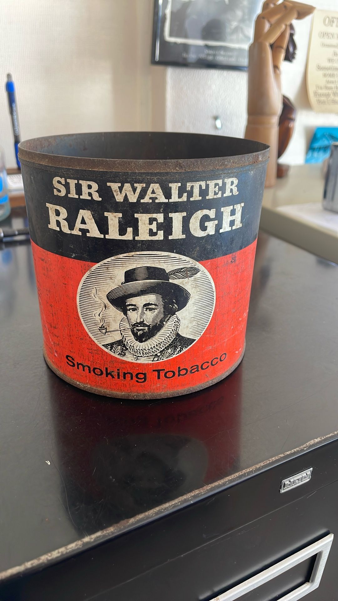 Vintage Sir Walter Raleigh Tabacco Can