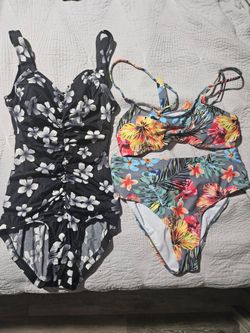 Women’s Swim Bundle – Bikini Set & One Piece Swimsuit (M) and Cover