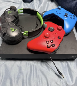 Xbox One X Bundle with 2 Controllers and Turtle Beach Headset
