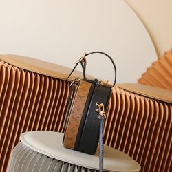 Louis Vuitton Boite Chapeau Bag 281
