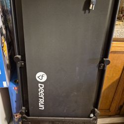 DeerRun  walking pad never used