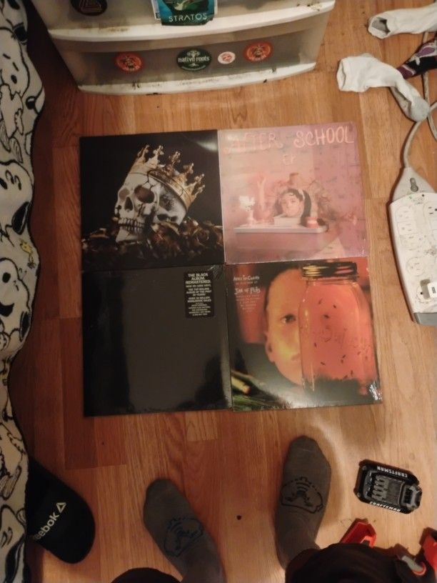 4 Vinyl Records Jelly Roll, After School Ep, The Black Album, And Alice In Chains
