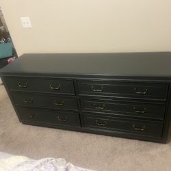 Dresser + 2 Nightstands 