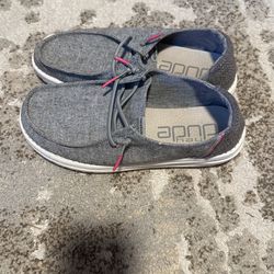 Women’s hey dude shoes