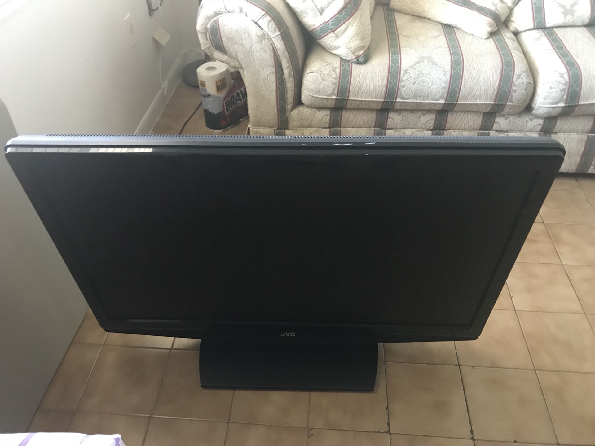 Tv 42” JVC