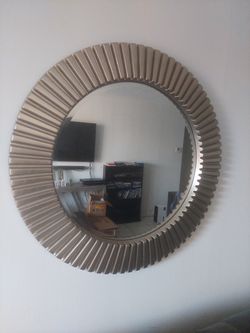 Mirror brand new