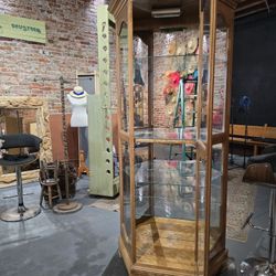 Display Glass/Wood Case