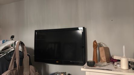 42” Vizio TV
