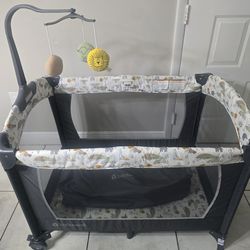 Baby trend pack and play