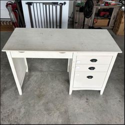 White Wooden Desk 4’ Long x 21” Deep 3 Drawers Plus Pull Out Keyboard Drawer