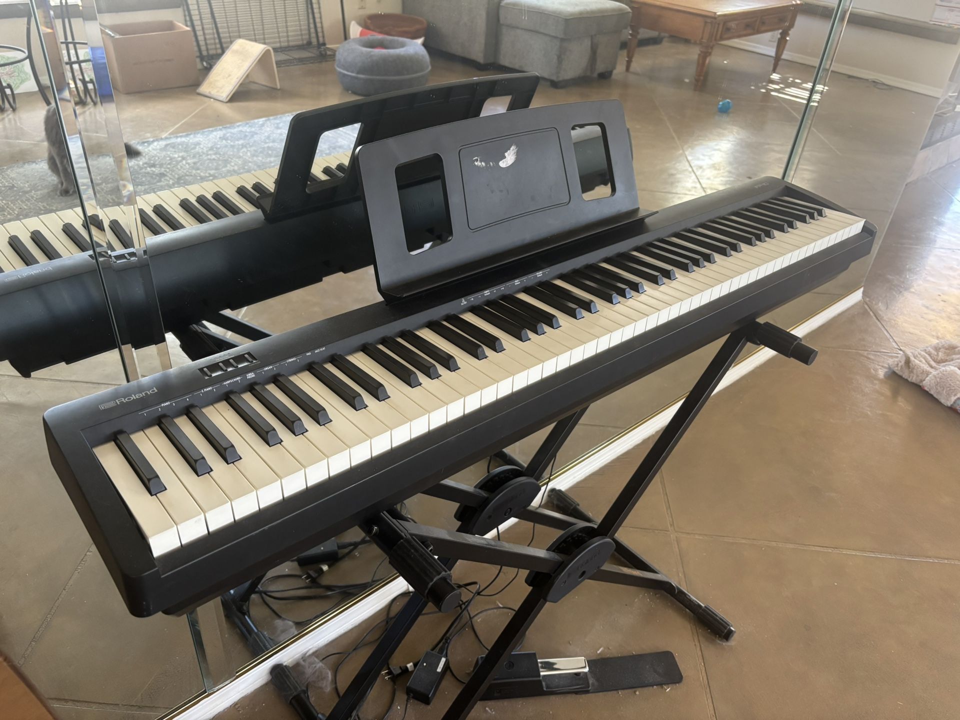 Roland FP-10 Piano