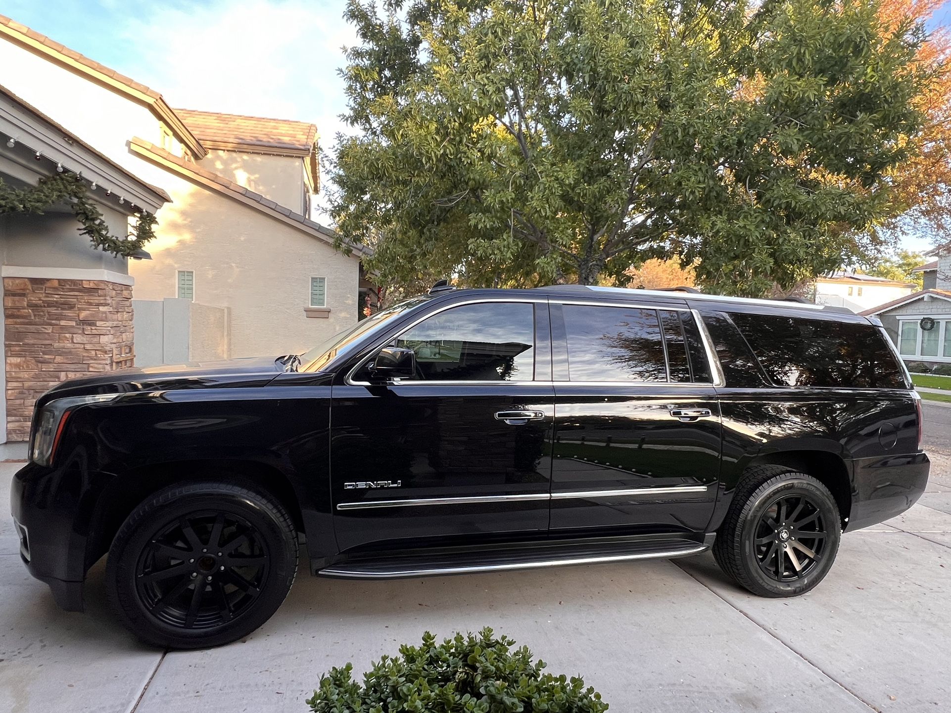 2017 GMC Yukon XL for Sale in Gilbert, AZ OfferUp