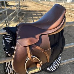 Crosby English Saddle