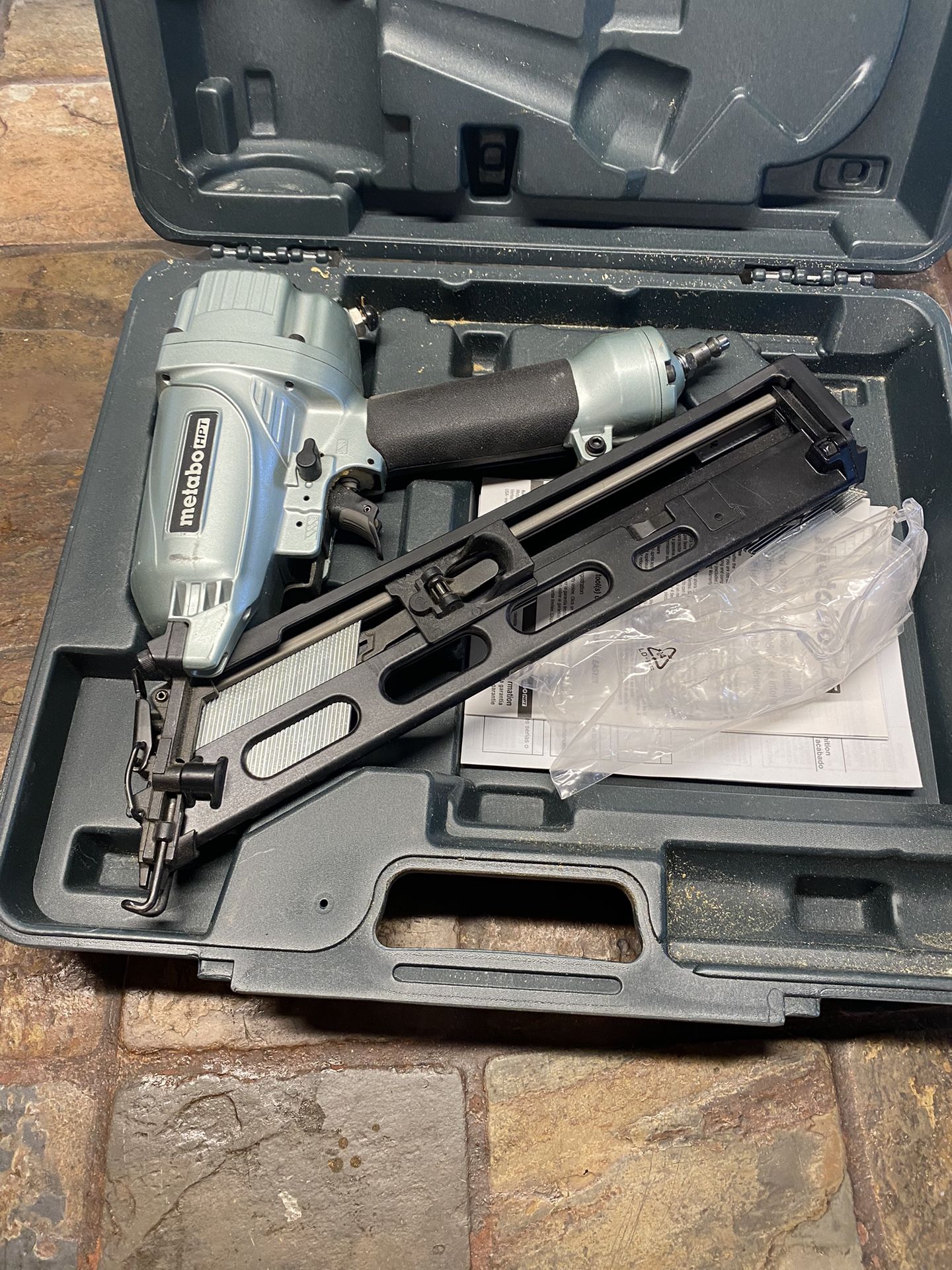 New Metabo Angle Finish Gun