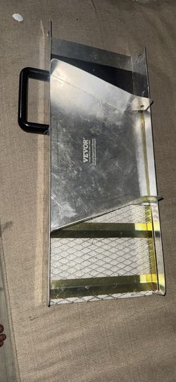 Gold slush pan for finding golden Rivers