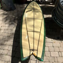 6’ Wire Trellis: 23”W x 73”H