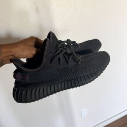 Yeezy 350 Triple Black Sz 13