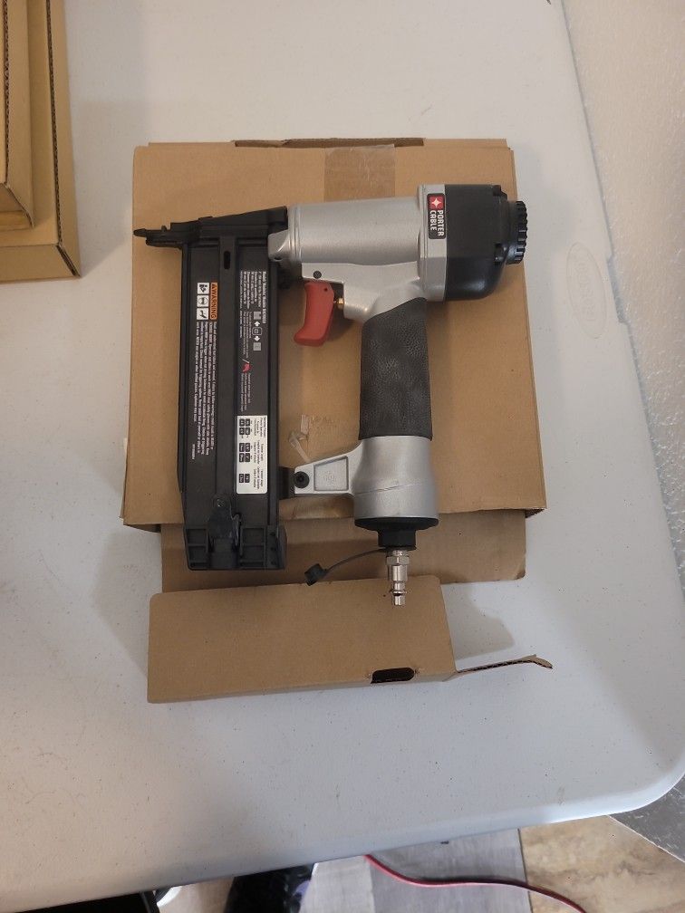 Porter Cable 18 GA Nails Gun