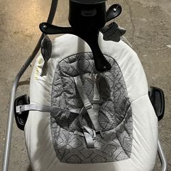 Graco Baby Swing