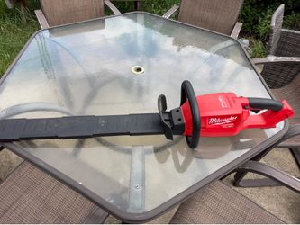 M18 hedge trimmer