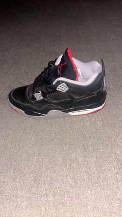 Jordan 4 “bred”