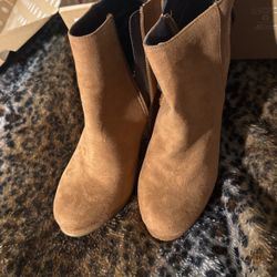 Suede Ankle Boots Camel Color Size 8