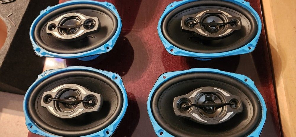 Recoil 6x9 Speakers 4 Total