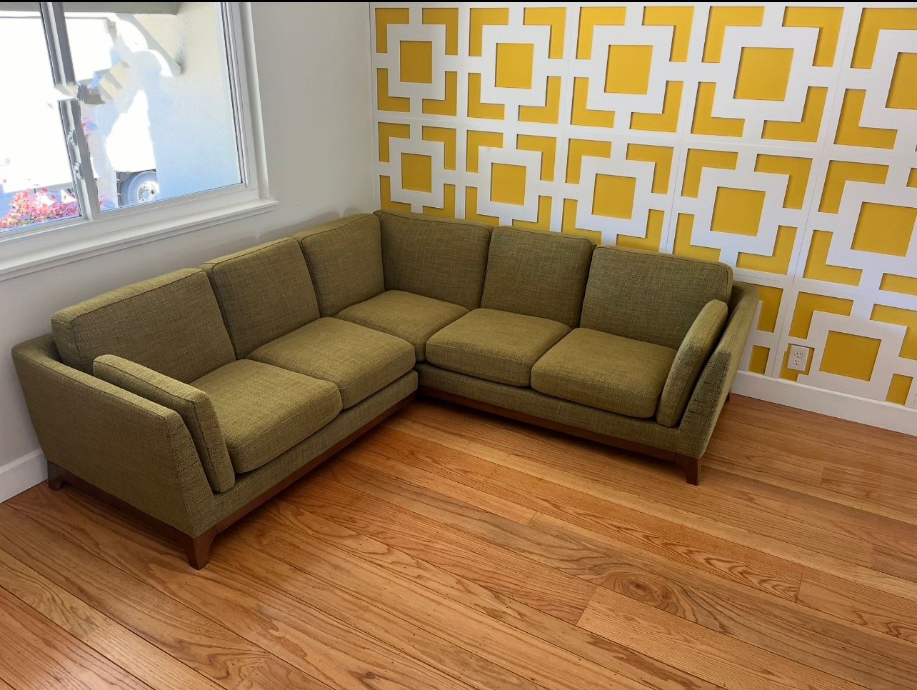 Small Sectional Sofa’