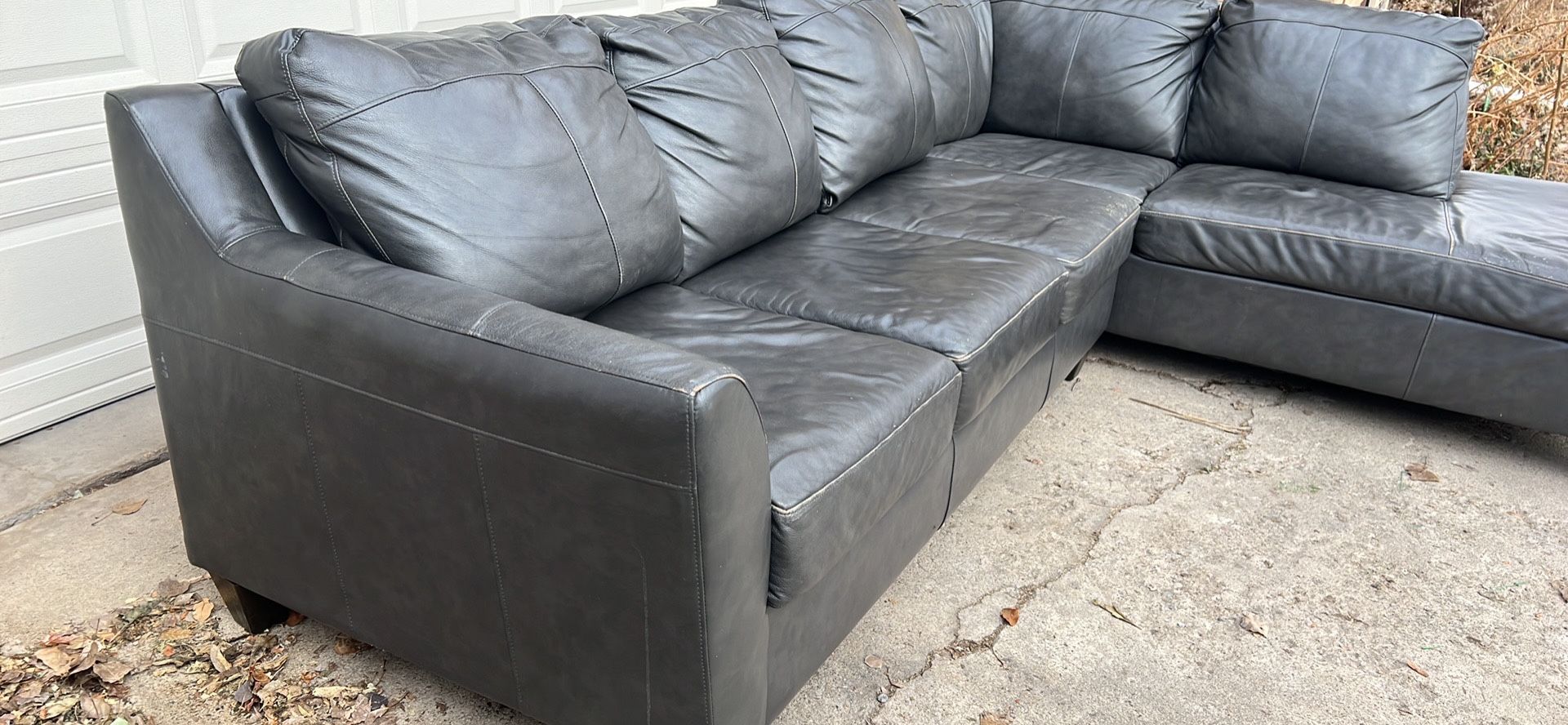 Free Delivery Gray Leather L Sectional Sofa for Sale in Denver, CO