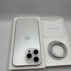 White iPhone 15 pro max 256gb for Xfinity carrier ONLY clean Esn and ready to be activated. Battery health 87% iPhone is in like new condition and eve